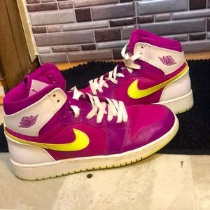 Purple and green air Jordan’s size 7.5 fit like a size 9 barely worn